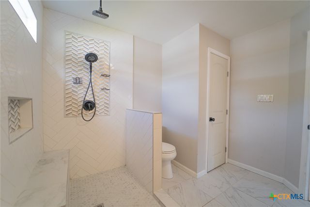 702 Brookhollow Drive, Port Lavaca, TX 77979