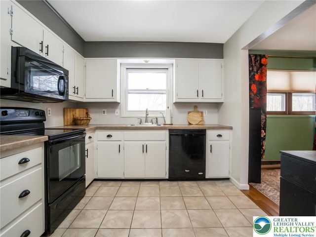 1117 Shagbark Lane, Hamilton Twp, PA 18360