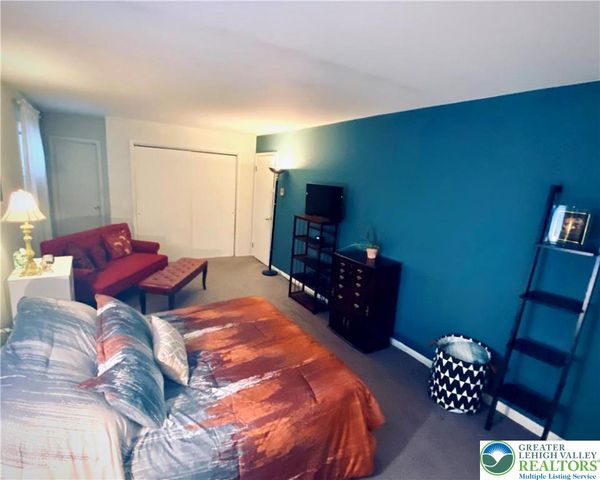 1117 Shagbark Lane, Hamilton Twp, PA 18360