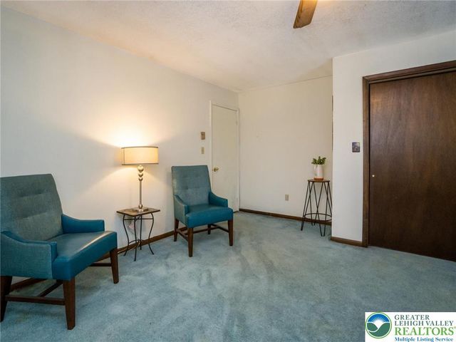 1117 Shagbark Lane, Hamilton Twp, PA 18360