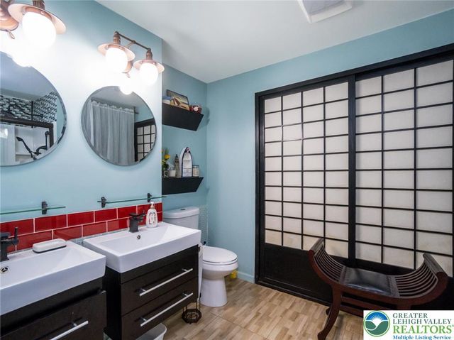 1117 Shagbark Lane, Hamilton Twp, PA 18360