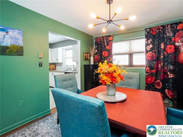 1117 Shagbark Lane, Hamilton Twp, PA 18360