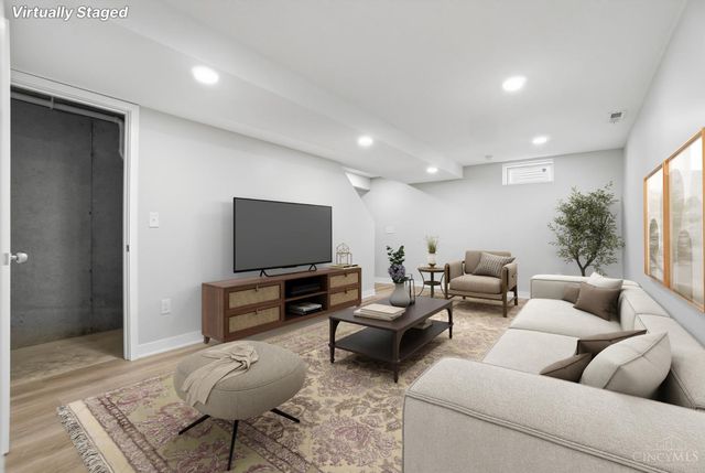 3822 Odin Avenue, Cincinnati, OH 45213
