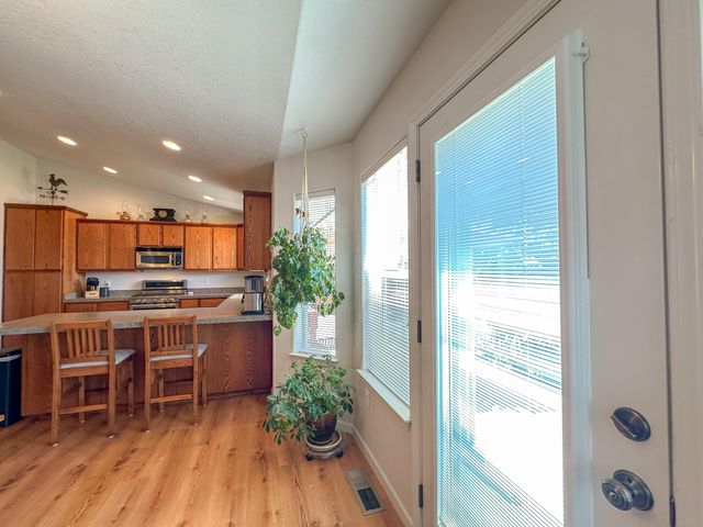 6622 Eberlein Avenue, Klamath Falls, OR 97603