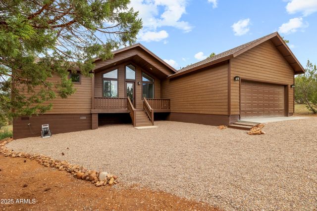 2759 PANTHER Circle, Overgaard, AZ 85933