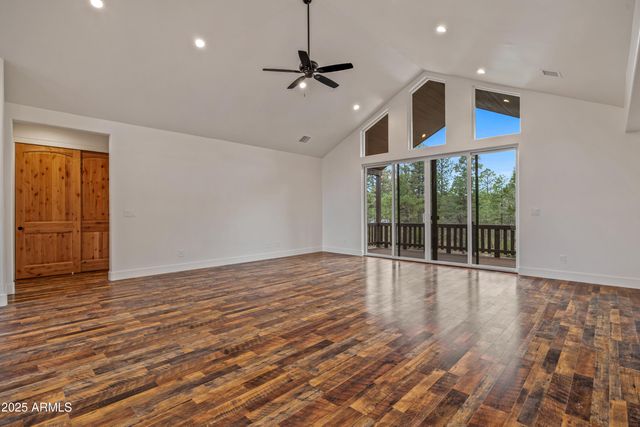 2759 PANTHER Circle, Overgaard, AZ 85933