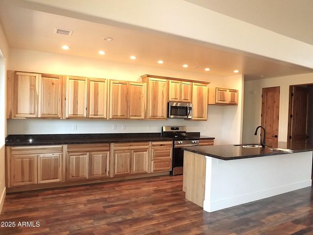 2759 PANTHER Circle, Overgaard, AZ 85933