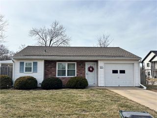 8820 Farley Street, Overland Park, KS 66212