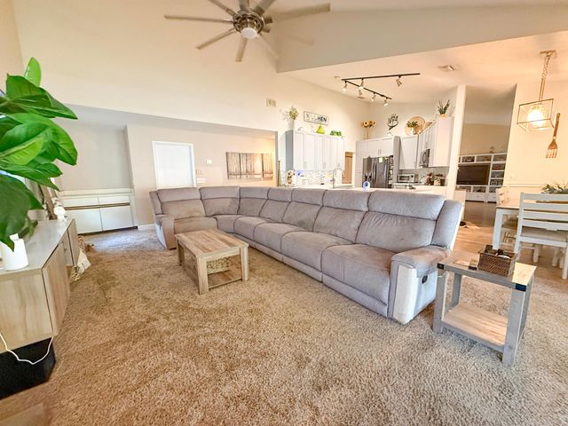 8725 SW 56th Place, Cooper City, FL 33328