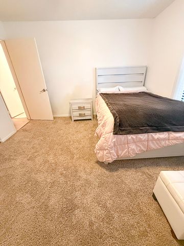 8725 SW 56th Place, Cooper City, FL 33328