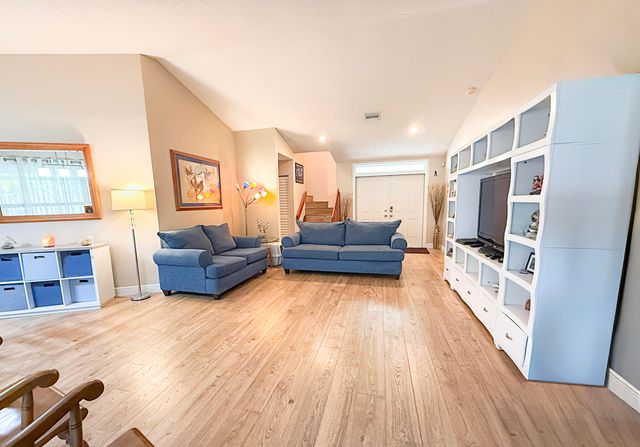 8725 SW 56th Place, Cooper City, FL 33328