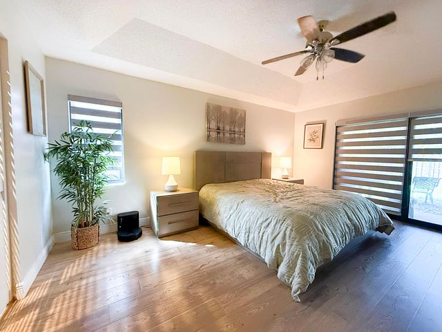 8725 SW 56th Place, Cooper City, FL 33328