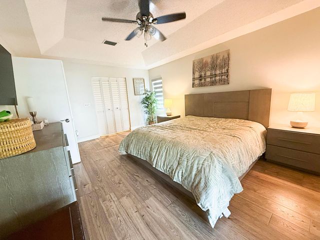 8725 SW 56th Place, Cooper City, FL 33328