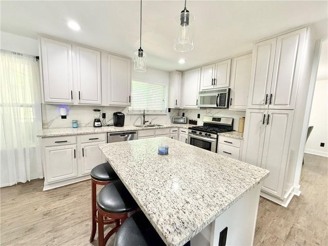 5292 Biffle Road, Stone Mountain, GA 30088