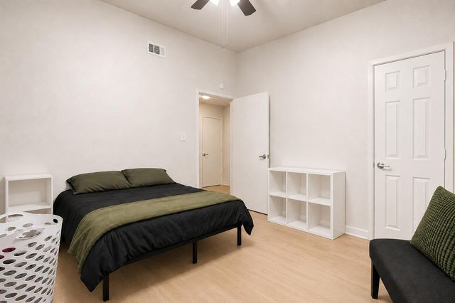 3814 Southway DR A, Austin, TX 78704