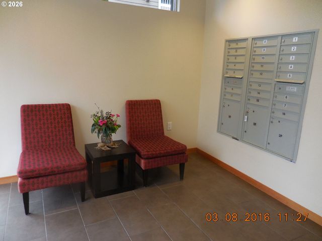 7910 Sw 31ST Ave 306, Portland, OR 97219