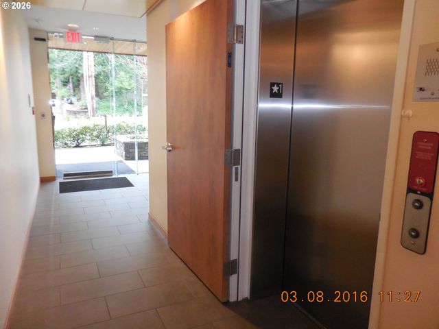 7910 Sw 31ST Ave 306, Portland, OR 97219