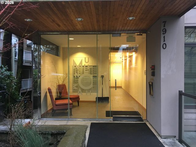 7910 Sw 31ST Ave 306, Portland, OR 97219