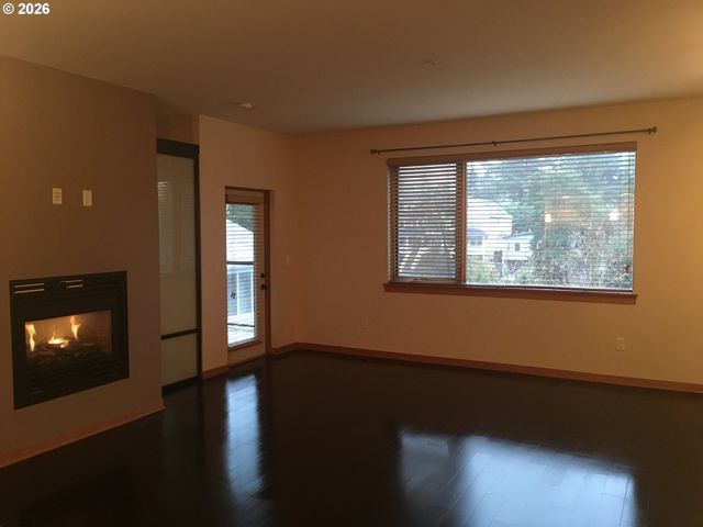 7910 Sw 31ST Ave 306, Portland, OR 97219