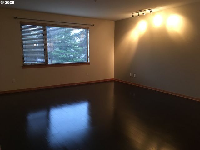 7910 Sw 31ST Ave 306, Portland, OR 97219