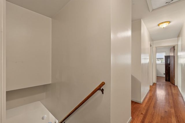 68 EAST 23RD ST, Bayonne, NJ 07002