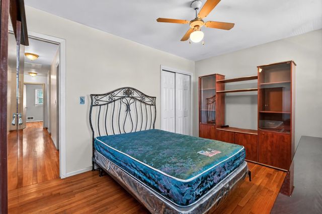 68 EAST 23RD ST, Bayonne, NJ 07002
