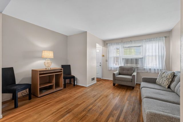 68 EAST 23RD ST, Bayonne, NJ 07002