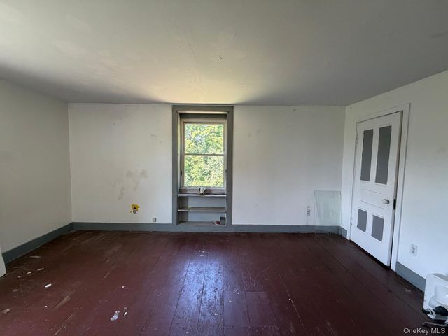234 Lakeshore Drive, Pleasant Valley, NY 12569
