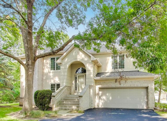 11 Beaconsfield Court, Lincolnshire, IL 60069