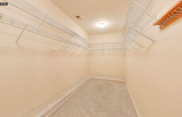 11 Beaconsfield Court, Lincolnshire, IL 60069