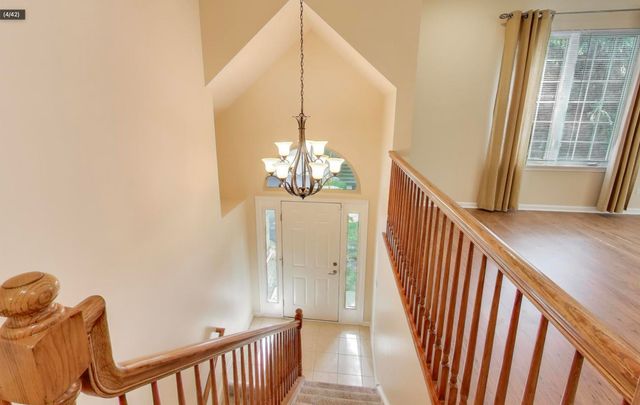 11 Beaconsfield Court, Lincolnshire, IL 60069