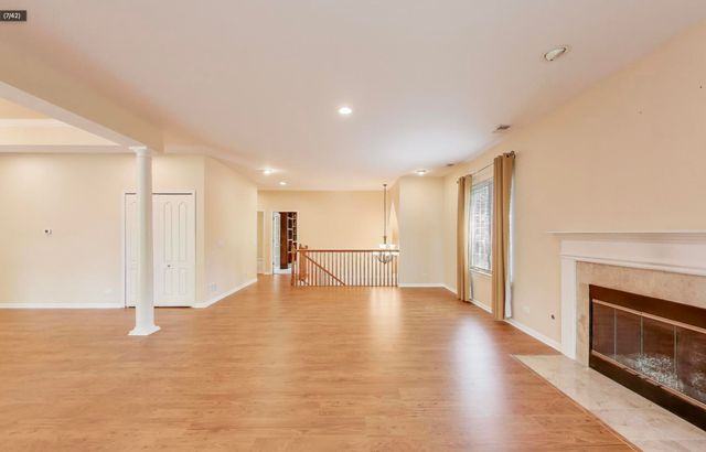 11 Beaconsfield Court, Lincolnshire, IL 60069