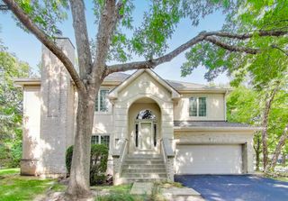 11 Beaconsfield Court, Lincolnshire, IL 60069