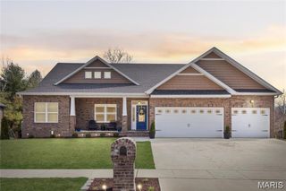 516 Ingleside Lane, O'fallon, IL 62269