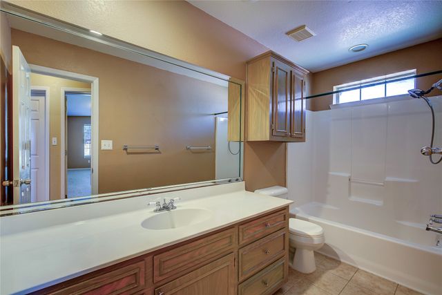 6910 Sayle Street, Greenville, TX 75402