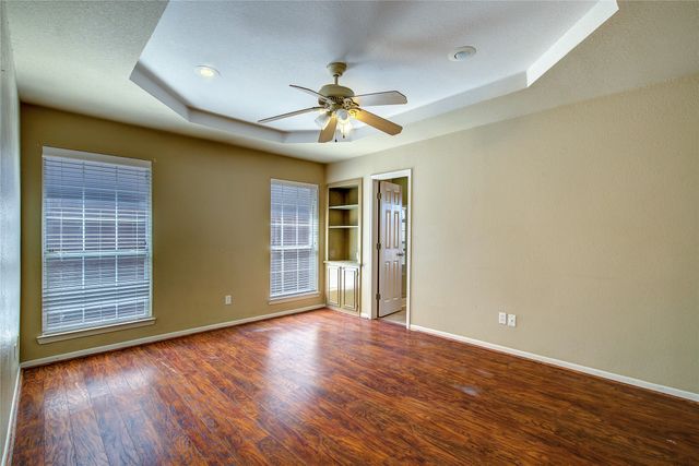 6910 Sayle Street, Greenville, TX 75402