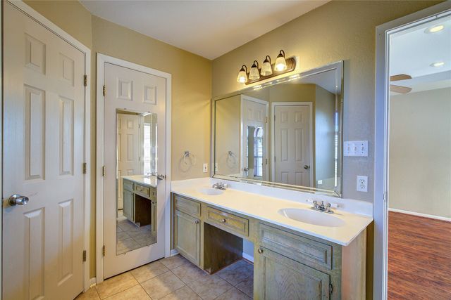 6910 Sayle Street, Greenville, TX 75402