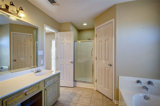 6910 Sayle Street, Greenville, TX 75402