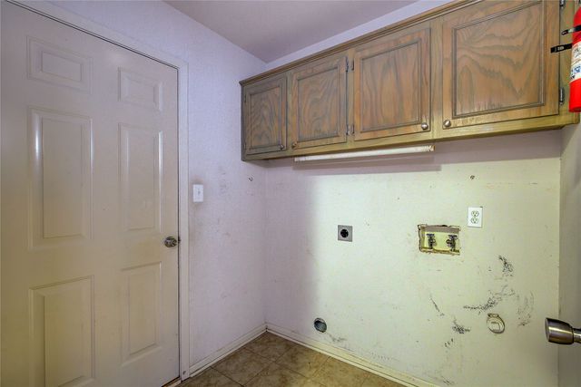 6910 Sayle Street, Greenville, TX 75402
