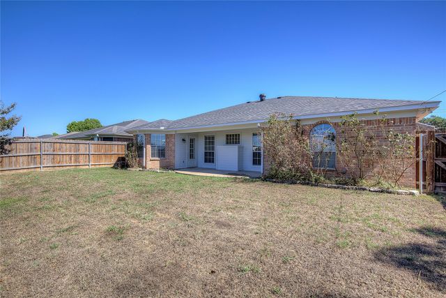 6910 Sayle Street, Greenville, TX 75402