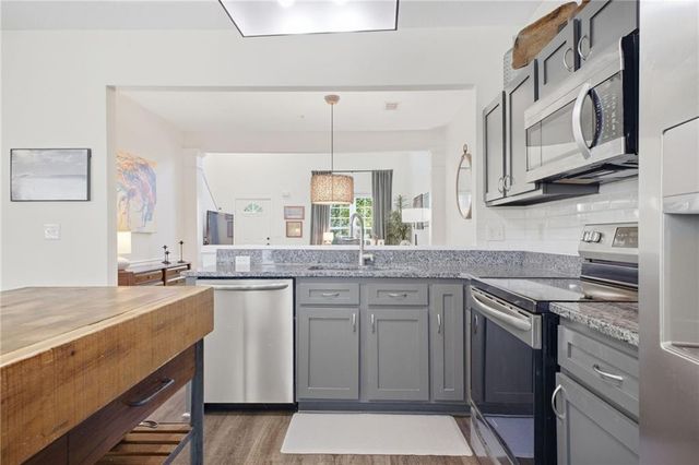 202 Kenninghall Lane SE 30, Smyrna, GA 30082