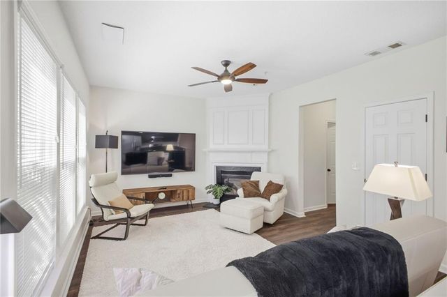 202 Kenninghall Lane SE 30, Smyrna, GA 30082