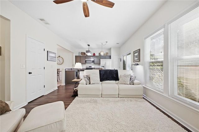 202 Kenninghall Lane SE 30, Smyrna, GA 30082