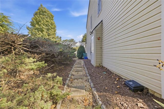 202 Kenninghall Lane SE 30, Smyrna, GA 30082