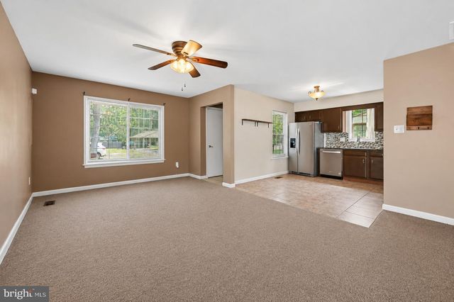 134 E 11TH AVE, Pine Hill, NJ 08021
