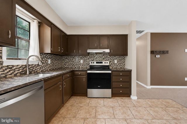 134 E 11TH AVE, Pine Hill, NJ 08021
