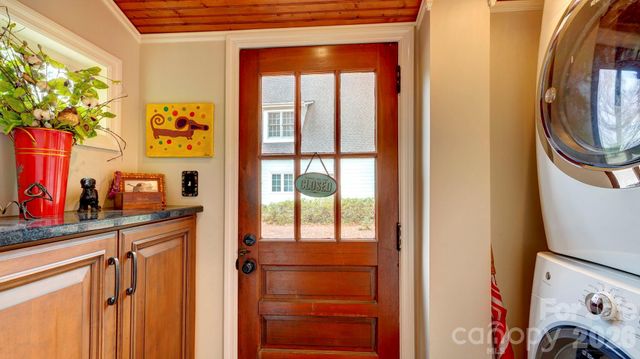 2905 Clover Road, Charlotte, NC 28211