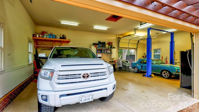 2905 Clover Road, Charlotte, NC 28211