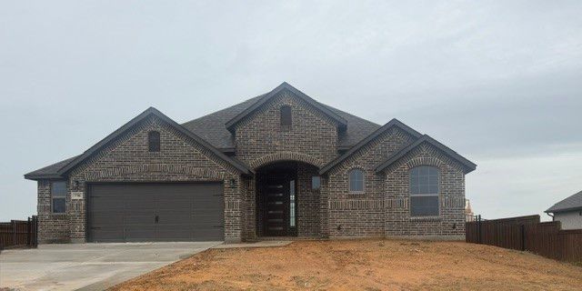 7701 Sheaves Trail, Joshua, TX 76058