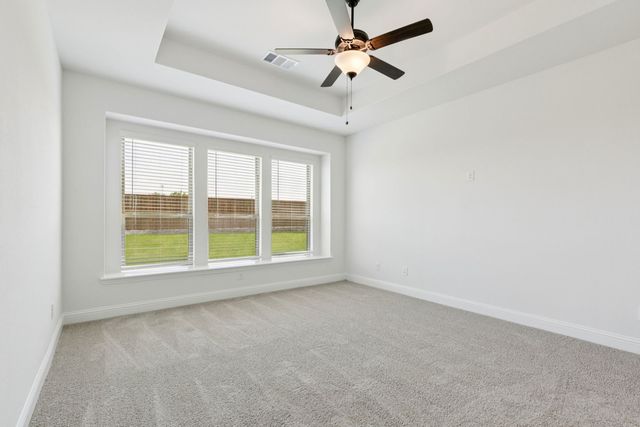 7701 Sheaves Trail, Joshua, TX 76058